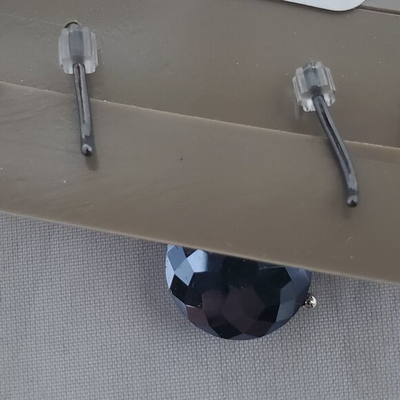 Ali Khan glass faceted bead with rhinestone dangle earring - Picture 7 of 7